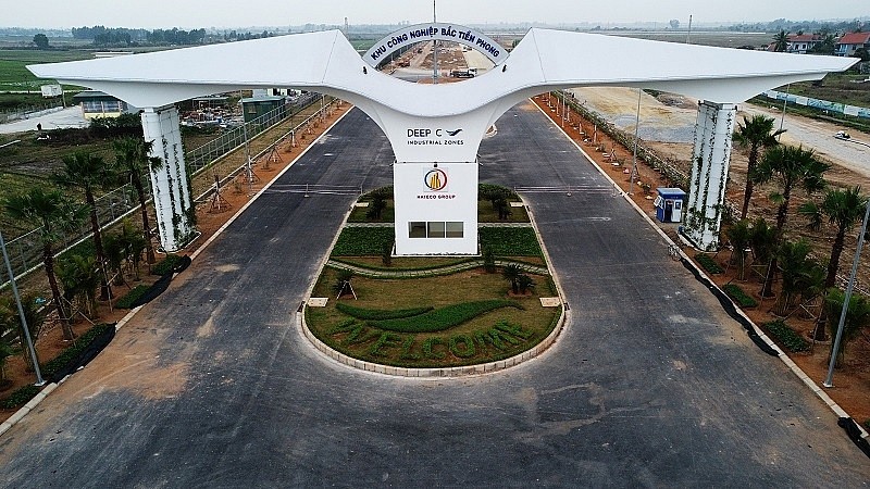 


Quảng Yên (Quảng Ninh) đang được xem là trạm trung chuyển của ngành công nghiệp phía Bắc
