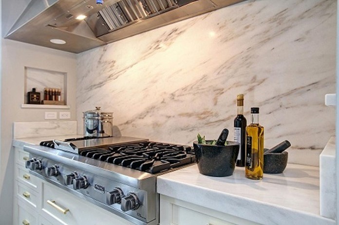 
Mẫu gạch ốp tường nhà bếp giả đá Marble đẳng cấp
