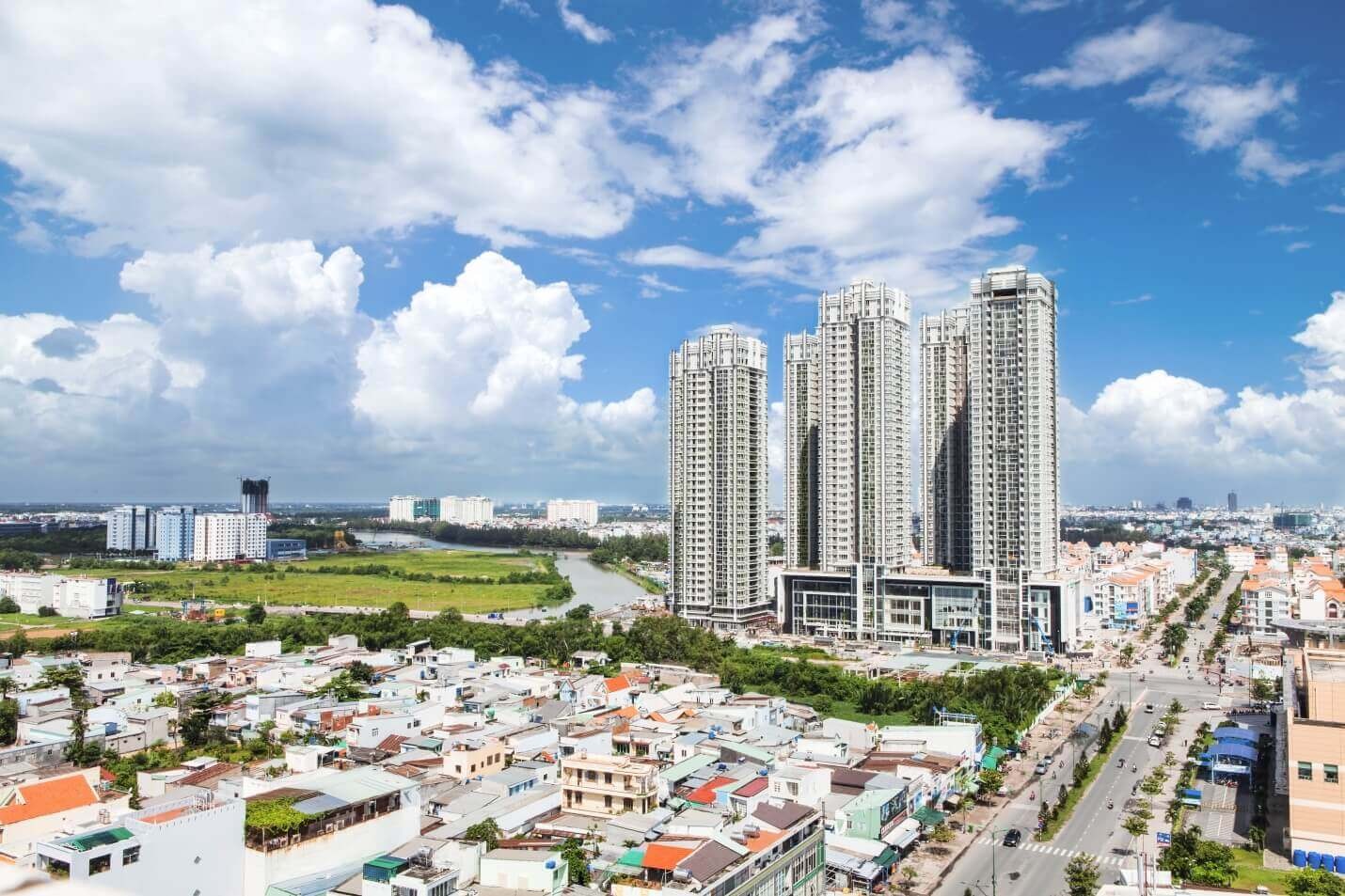 
Quyết định siết cao ốc sẽ tác động mạnh đến thị trường bất động sản TP. Hồ Chí Minh.
