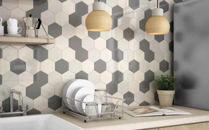 
Gạch ốp tường bếp có màu sắc hài hòa với nội thất
