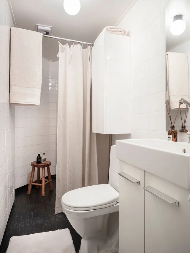 
Phòng tắm có diện tích hạn chế nhưng vẫn mang đến cho người dùng cảm giác sảng khoái
