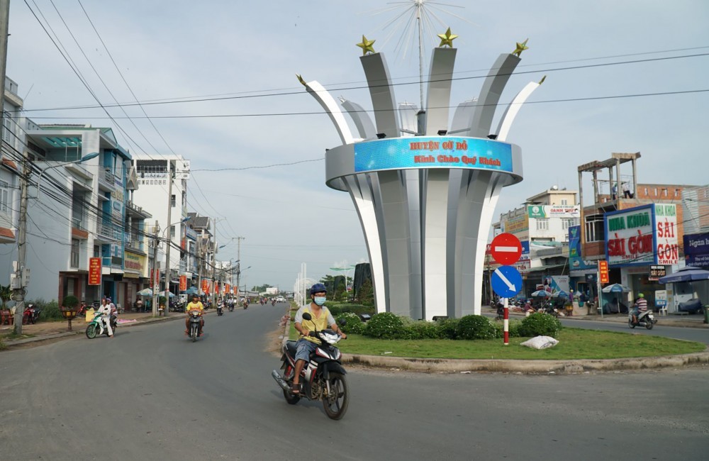 
Thị trấn Cờ Đỏ được quy hoạch là trung tâm hành chính - chính trị, trung tâm kinh tế - văn hóa, khoa học kỹ thuật của huyện Cờ Đỏ
