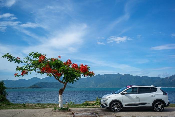 
Đến hiện tại, VinFast đang cung cấp hai lựa chọn thuê bao pin cho khách hàng sử dụng ô tô điện, bao gồm gói Linh hoạt (được áp dụng cho quãng đường di chuyển 500km mỗi tháng) và gói cố định (không giới hạn quãng đường di chuyển)
