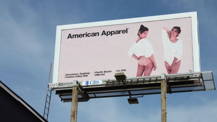 
Từ một ý tưởng ban sơ của cậu sinh viên Dov Charney ở trong phòng ký túc xá đại học, American Apparel đã nhanh chóng phát triển thành một trong những công ty sản xuất áo thun lớn nhất nước Mỹ vào đầu những năm 2000
