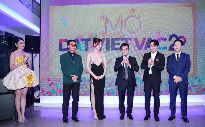 
Công ty CP DatViet Vac media entertainment group có về quyền sở hữu truyền thông như: đầu tư, vận hành và xây dựng công đồng với mạng lưới kênh truyền hình
