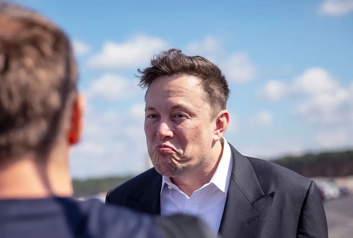 
Trên thực tế, tỷ phú Elon Musk đã từng nhiều lần chứng kiến hàng chục tỷ USD giá trị tài sản ròng "bay màu" chỉ trong một ngày.
