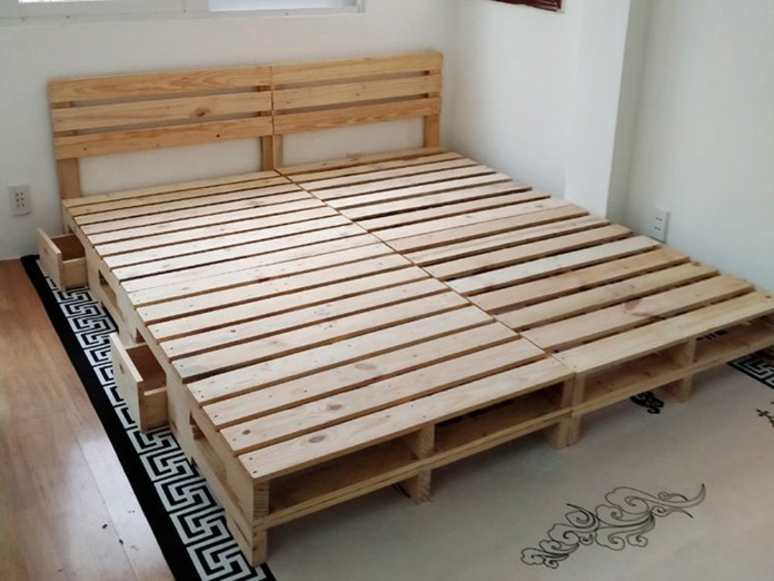 Một mẫu khung giường gỗ pallet