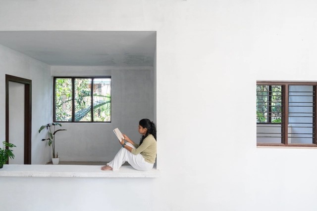 
Bệ hành lang được thiết kế rộng rãi có thể làm chỗ ngồi đọc sách, thư giãn
