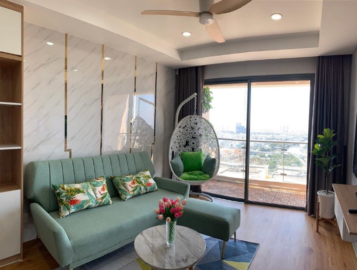 
Tấm ốp tường Hàn Quốc vân đá giúp cho căn phòng trở lên sang trọng hơn
