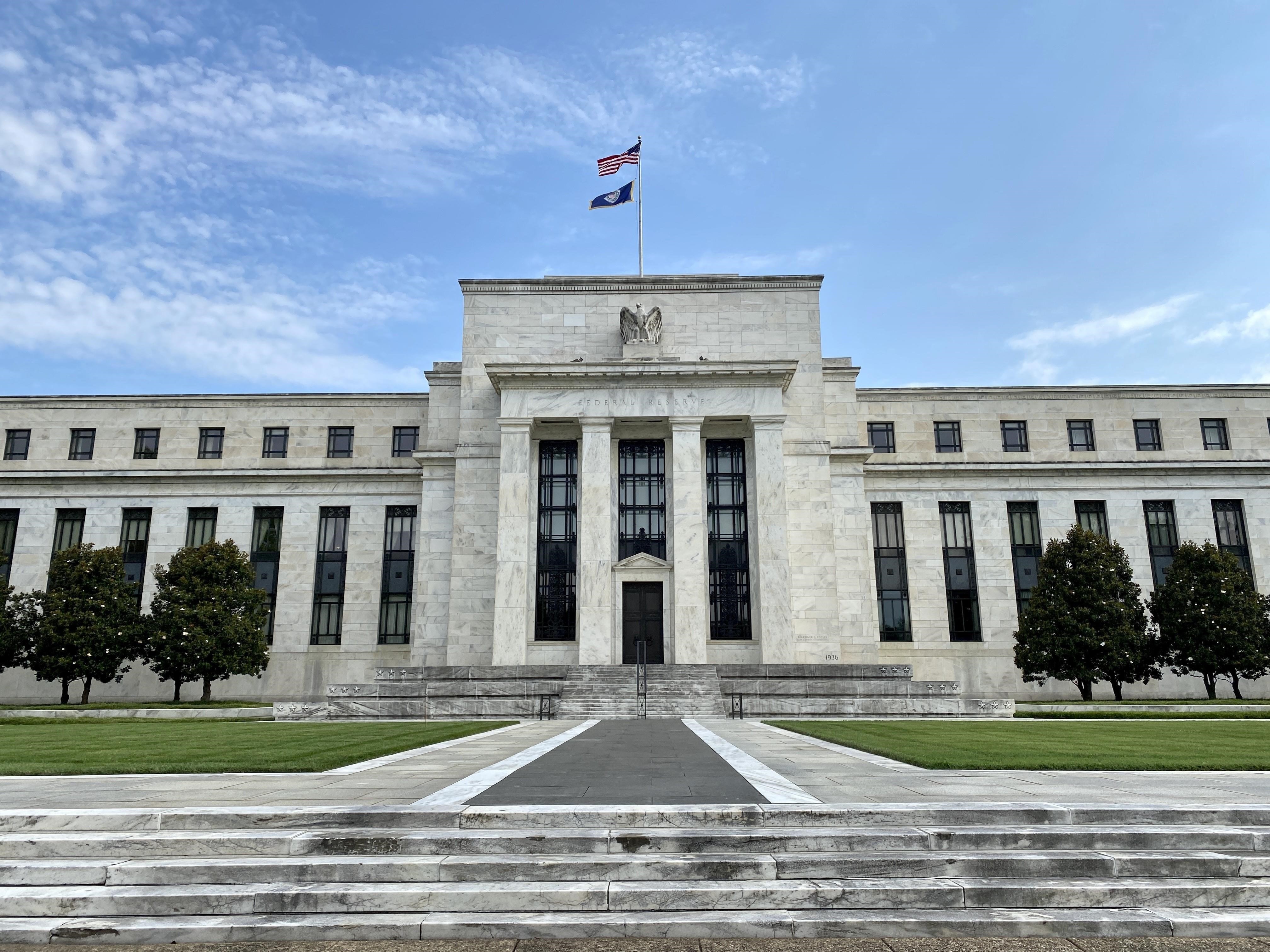 
Hôm 16/5 Cục Dự trữ Liên bang Mỹ quyết định nâng lãi suất lên mức cao kỷ lục kể từ năm 1994 đến nay
