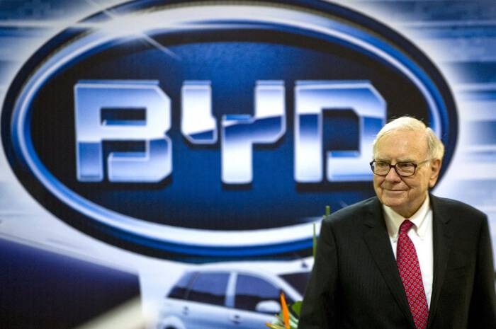 
Tỷ phú Warren Buffett đầu tư cho BYD. Ảnh Fortune
