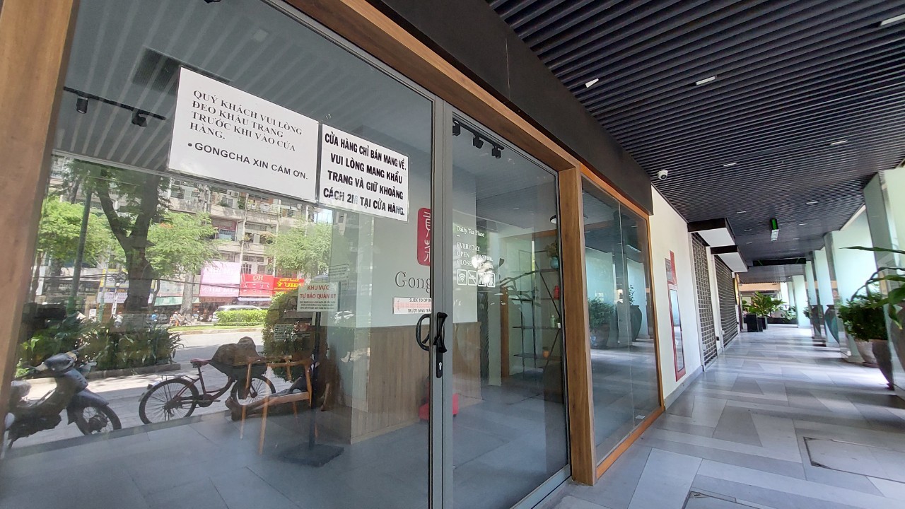 


Tòa nhà hào nhoáng bao giờ mới đổi vận?
