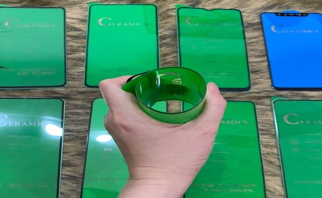 


Tìm hiểu về kính cường lực dẻo

&nbsp;
