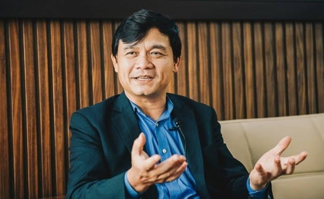 
Người sáng lập kiêm Chủ tịch HĐQT của Công ty Cổ phần Tập đoàn Sunhouse là ông Nguyễn Xuân Phú hay thường được biết đến với cái tên Shark Phú
