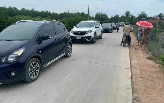 
Hiện nay trên thị trường có 2 dạng Nhà đầu tư đang dùng đòn bẩy tài chính với 2 mục đích: Đầu tư ngắn hạn và đầu tư dài hạn
