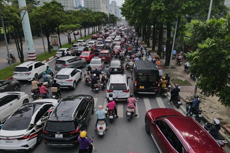 
Tình trạng ách tắc giao thông ngày càng nghiêm trọng
