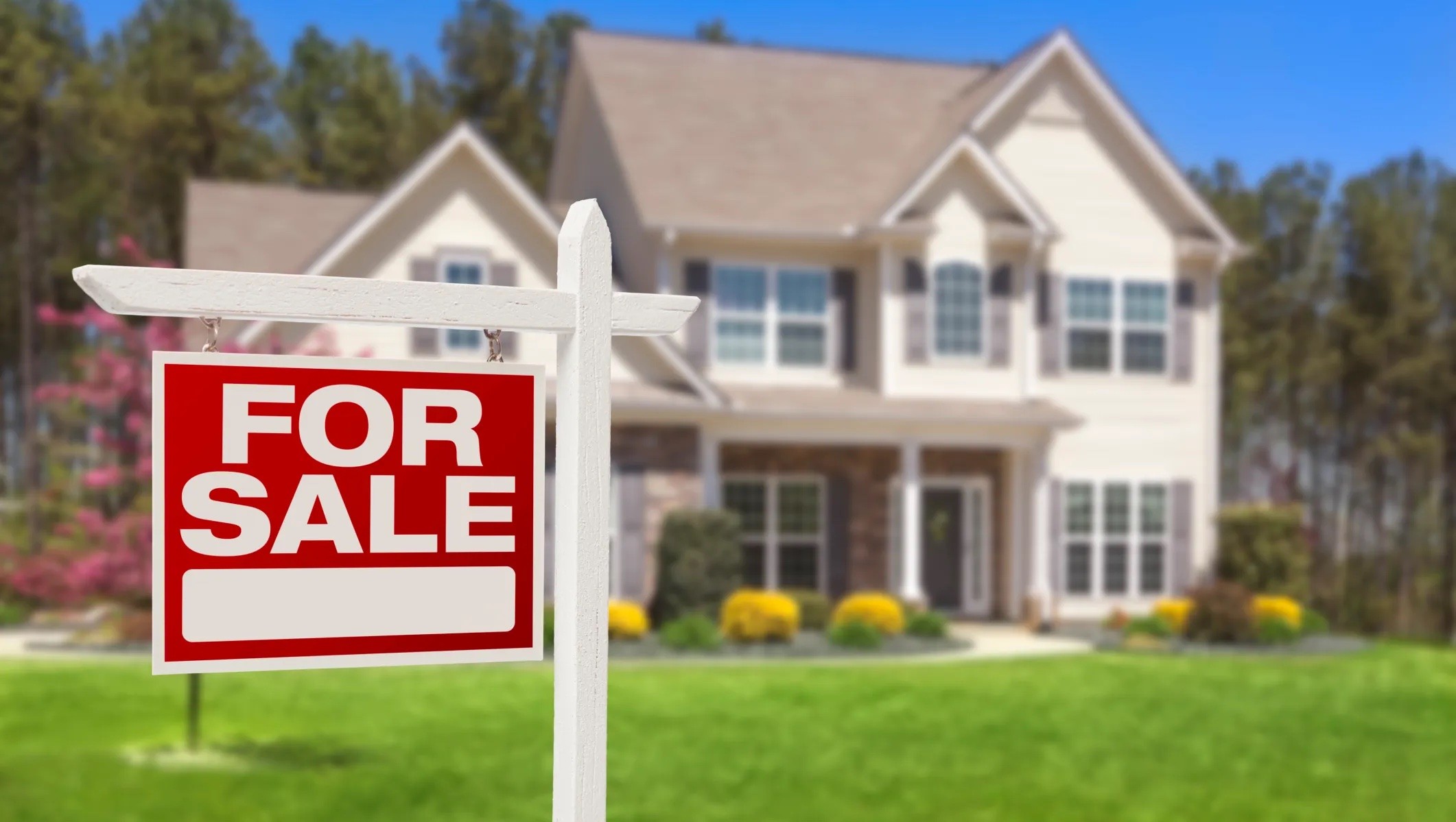 
Ở Mỹ, ngày càng có nhiều người có thu nhập cao ngần ngại trong việc mua nhà vì mức giá cao kỷ lục, cùng với đó là lãi suất thế chấp tăng và nguồn cung eo hẹp.
