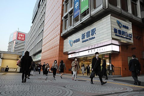 
Văn hoá tôn thờ khách hàng đang khiến chính quyền Tokyo đau đầu hơn khi điều hành kinh tế trong thời buổi lạm phát.
