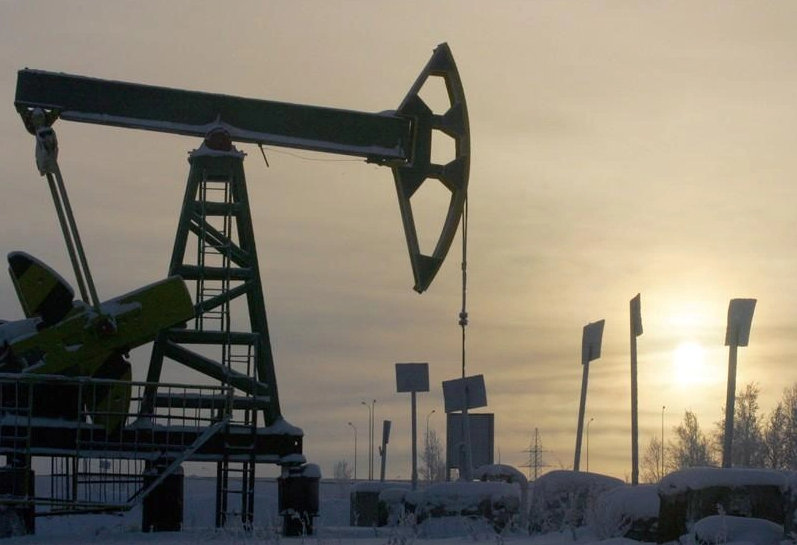 
Trong trường hợp xấu nhất, Nga dừng bơm 5 triệu thùng/ngày, giá dầu thế giới có thể lên đến 380 USD/thùng. Ảnh: Reuters
