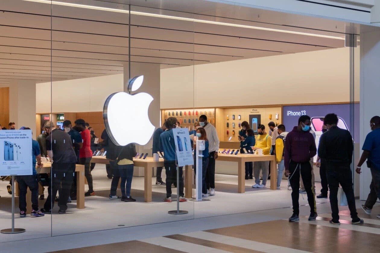 
Apple cũng đã phải đối mặt với xu hướng hạn chế chi tiêu của người tiêu dùng.
