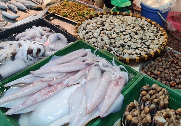 Lựa chọn gom thực phẩm ở quê để tiết kiệm chi phí