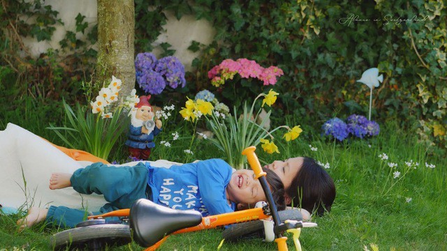 Khoảng sân vườn yêu thích của hai mẹ con chị