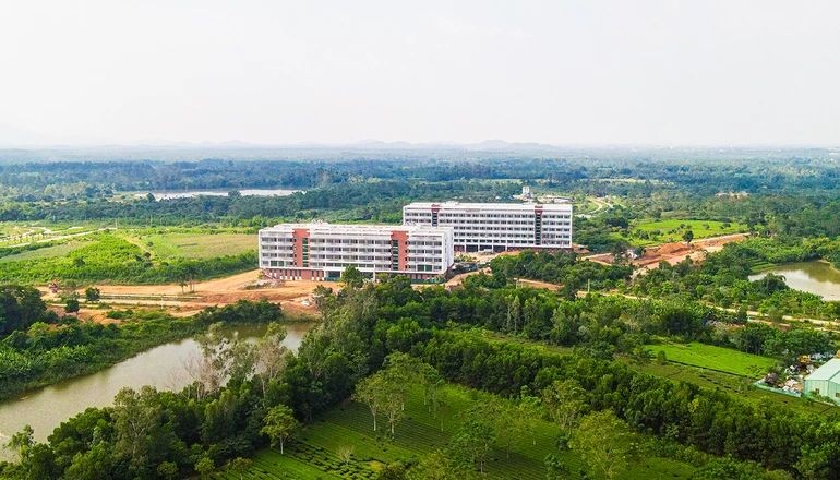 
Khu đất trụ sở mơi Đại học Quốc gia Hà Nội tại Hòa Lạc

