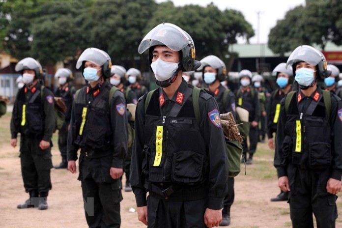 
Cảnh sát cơ động là lực lượng thuộc hàng ngũ Công an Nhân dân Việt Nam
