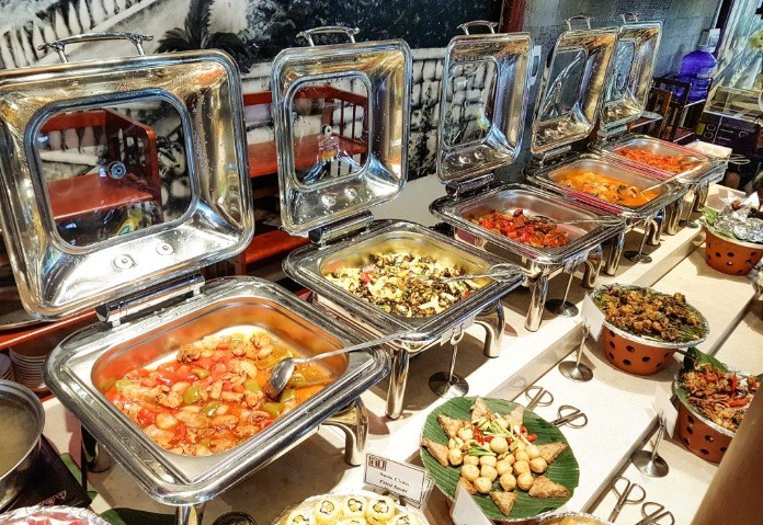 Nếu bạn đang gặp vấn đề về sức khỏe thì nên cân nhắc về việc ăn buffet