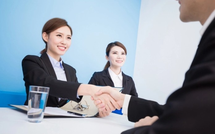 
Chuyên viên tư vấn bảo hiểm là nguồn nhân lực giúp kết nối các gói sản phẩm&nbsp;
