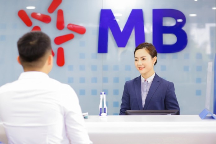 
Thẻ Visa Debit MB Bank giúp người dùng đạt được sự độc lập về tài chính và bảo toàn số tiền mà khách hàng có
