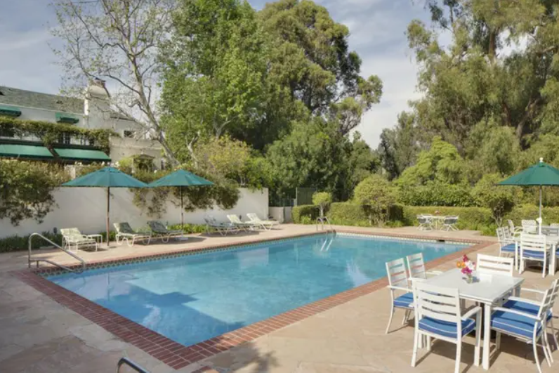 
Để sở hữu dinh thự ở Beverly Hills, Los Angeles, nữ ca sĩ đã phải bỏ ra 25 triệu USD
