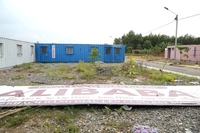 


Một dự án của Alibaba&nbsp;ở xã Long Phước, Long Thành bỏ hoang sau hai năm rao bán.

