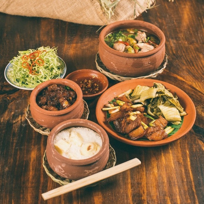 Thố là dụng cụ để đựng bằng sành sứ