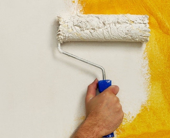 
Một số các yếu tố khác như bề mặt tường, nhiệt độ, độ ẩm không khí hay không gian thi công cũng sẽ ảnh hưởng đến thời gian sơn dầu bao lâu thì khô
