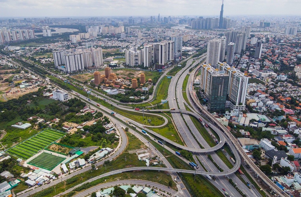 
Nhiều chuyên gia đánh giá thị trường bất động sản tại một số địa phương đã manh nha các dấu hiệu "bong bóng" bất động sản.
