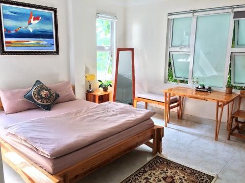 
Little Cát Bà Homestay chẳng khác nào du khách được ngủ giữa một khu rừng
