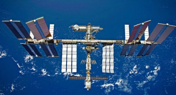 
Rất khó để xác định chính xác về tổng chi phí xây dựng ISS
