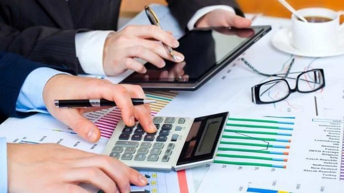 
Cách ghi chép bút toán được thực hiện trên phần mềm hoặc trên sổ sách giấy
