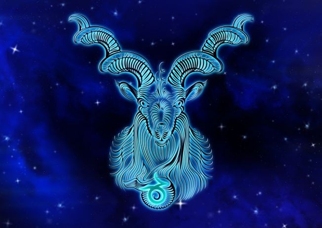 
Capricorn là cung gì?Cung Capricorn là cung thứ 10 trong 12 cung Hoàng Đạo, được sao Thổ chiếu mệnh, thuộc nguyên tố Đất.

