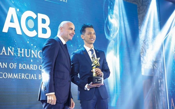 
Vị doanh nhân trẻ chỉ mất 6 tháng để đưa ACB thoát khỏi khủng hoảng&nbsp;
