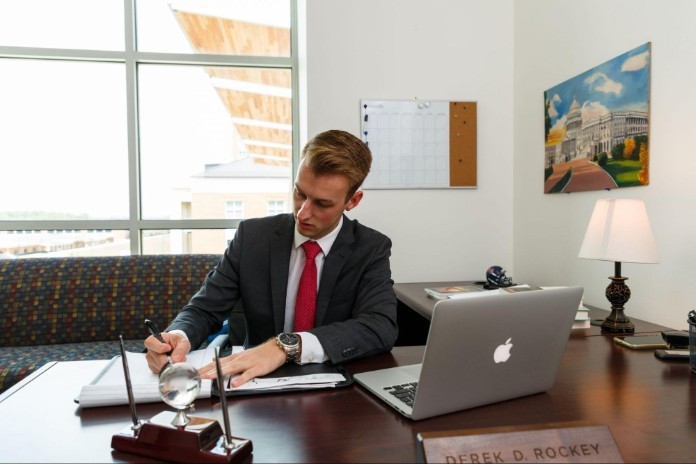 
Associate degree thường đào tạo chuyên sâu về các lĩnh vực phát triển nhất hiện nay
