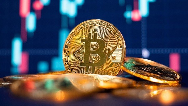 
Bitcoin giảm xuống mức thấp nhất trong vòng 18 tháng qua nhưng vẫn có nhiều người mua
