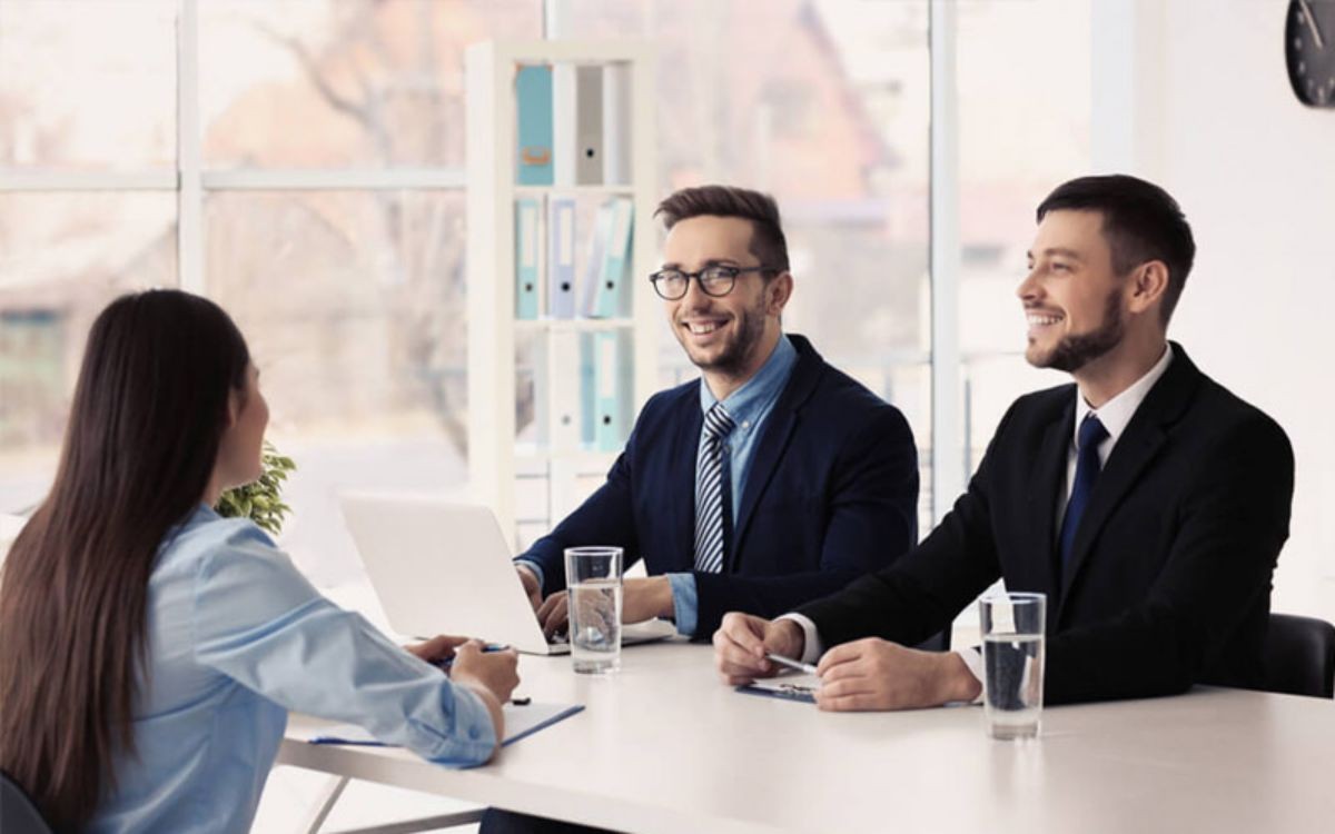 
Nhà tuyển dụng sẽ phỏng vấn ứng viên vượt qua được vòng sơ loại
