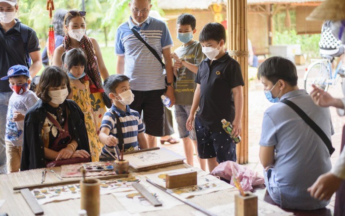 
Người có nhu cầu du lịch thực tế là người thích đi thăm thú, khám phá
