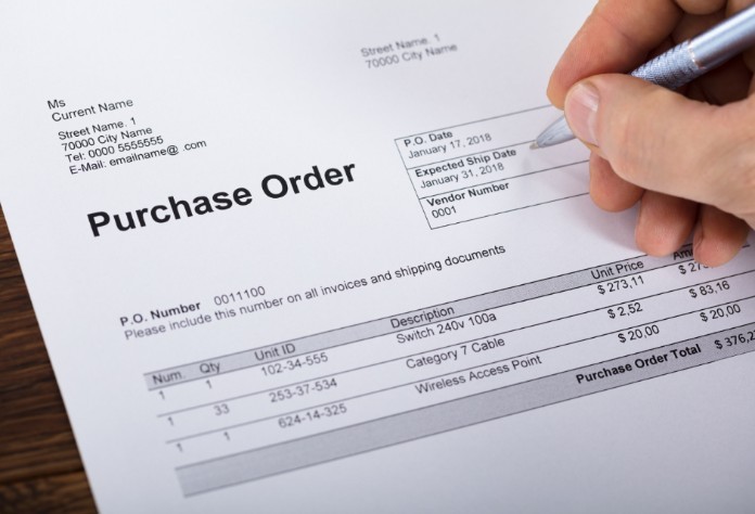 
Purchase order là chứng từ được ủy quyền cho người bán để thực hiện các yêu cầu của người mua
