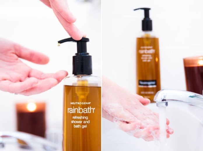 
Shower gel nghĩa là sữa tắm hay sữa dưỡng thể&nbsp;
