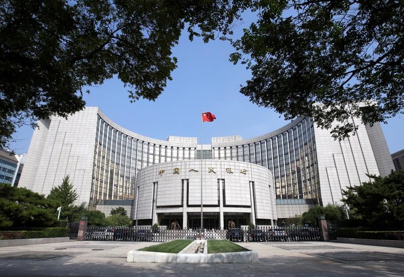 
Trụ sở Ngân hàng Trung ương Trung Quốc (PBoC) ở Bắc Kinh. Ảnh: Reuters

