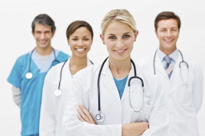 Medical Specialist là gì những chuyên gia y tế, hơn thế nữa họ là một bác sĩ có nhiệm vụ phụ trách một chuyên môn cụ thể 