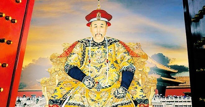 
Vua Khang Hy thống nhất lãnh thổ Trung Quốc
